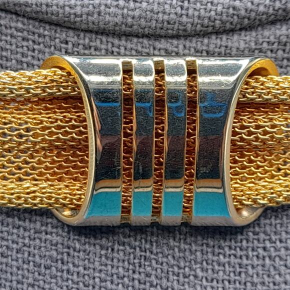 Vintage Small Mesh Collar Necklace, Mid Century, Gold Tone, 14 Inches - Picture 3 of 10